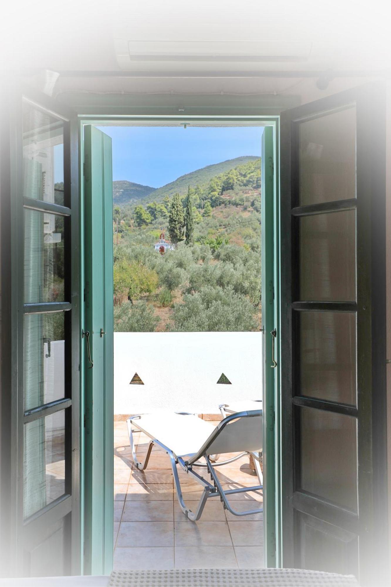Skopelos Evergreen Apartments Stafylos Exterior foto